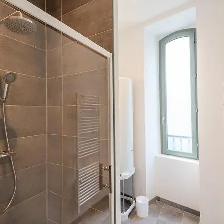 Apartment Centre-ville - Wifi - Cuisine Equipee - Lave-linge *