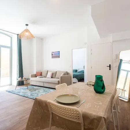 Centre-ville - Wifi - Cuisine Equipee - Lave-linge * Pau