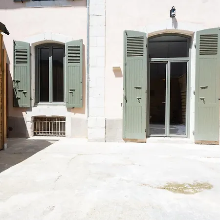Centre-ville - Wifi - Cuisine Equipee - Lave-linge * Pau